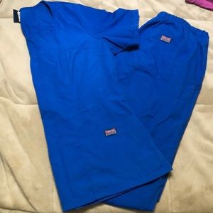 Women’s Cherokee scrubs